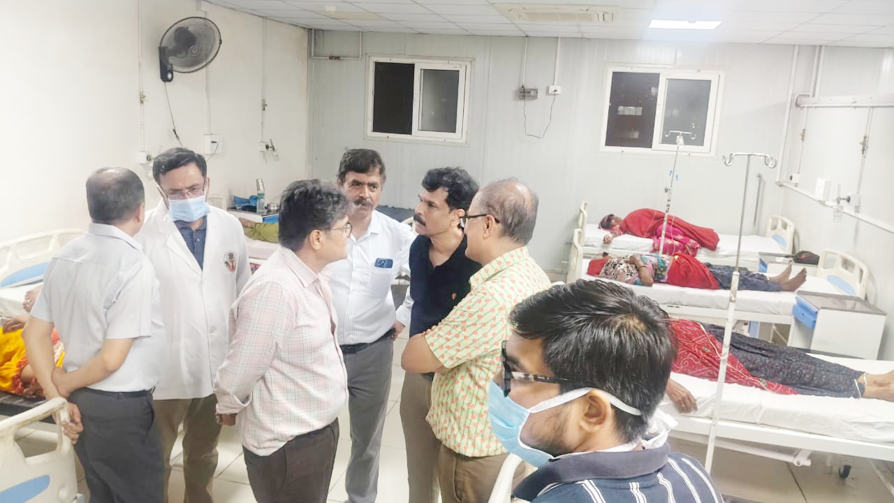 ​कुचामन में मोतियाबिंद ऑपरेशन के बाद बड़ा संकट! संक्रमण से बिगड़ी 5 मरीजों की आंखों की हालत, एसएमएस में मचा हड़कंप