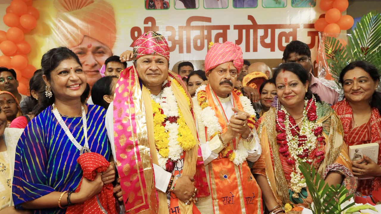 जयपुर भाजपा में 'गोयल' का जलवा: भारी बारिश के बीच दफ्तर में उमड़ा कार्यकर्ताओं का सैलाब; 51 किलो की माला से जोरदार स्वागत