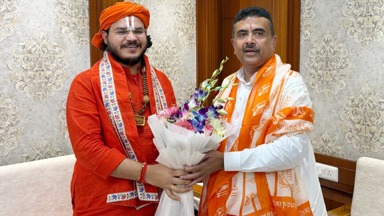 ​बंगाल में 1008 कुण्डीय यज्ञ एवं विराट सनातन महाअनुष्ठान की तैयारियों पर मुख्यमंत्री से आचार्य रामचन्द्र दास की विशेष चर्चा