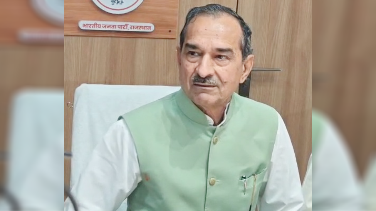 गहलोत-डोटासरा पर बीजेपी का तीखा हमला, बोले-'निकाय चुनाव में हार देखकर अर्बन नक्सली सोच पर उतरी कांग्रेस'