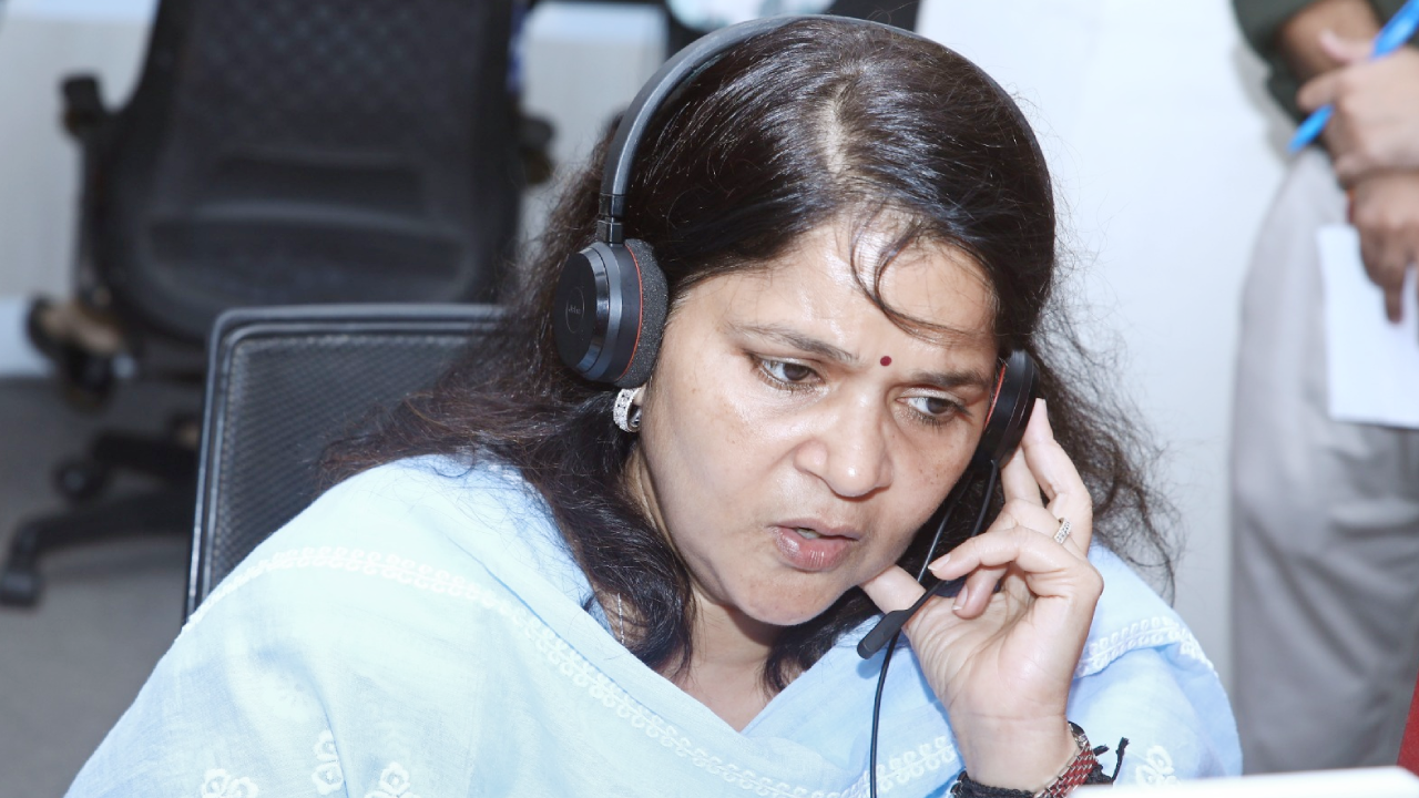 सांगानेरी अस्पताल का बदसलूक स्टाफ हो जाए सावधान, प्रमुख शासन सचिव गायत्री राठौड़ ने ऑन द टेबल दिए कार्रवाई के आदेश