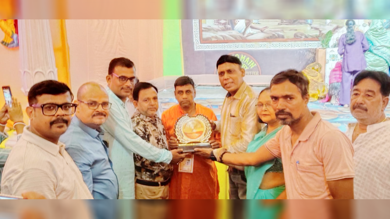 ​अंतरराष्ट्रीय मानवाधिकार संगठन ने दुर्गा पूजा कमेटियों को किया सम्मानित