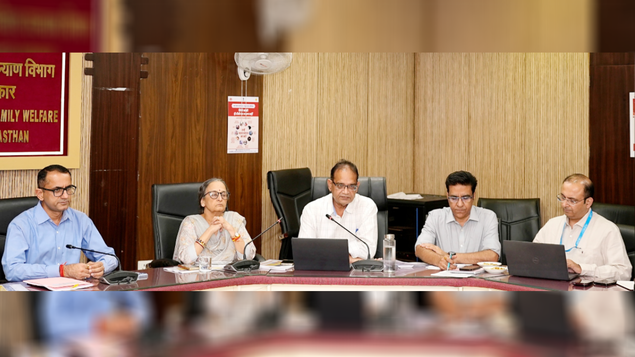 22 नवंबर को राजस्थान के 32 जिलों में 92 लाख से अधिक बच्चों को मिलेगी "दो बूंद जिंदगी की", टास्क फोर्स की बैठक में दिए कड़े निर्देश